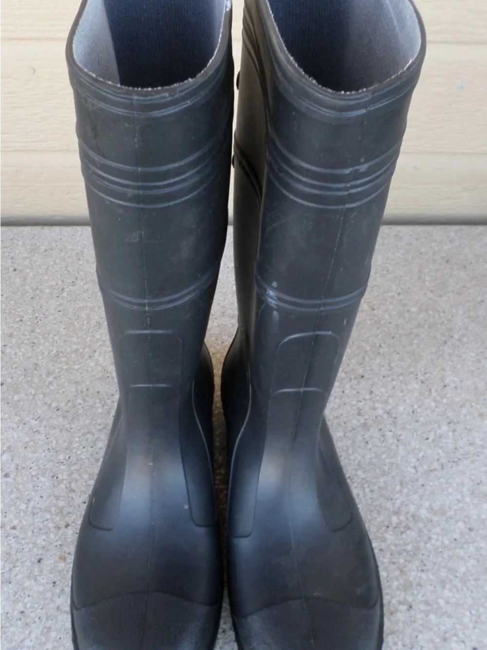 LaCrosse Black Heavy-Duty Waterproof Rubber Boots Hunting Fishing Farming Sz 4
